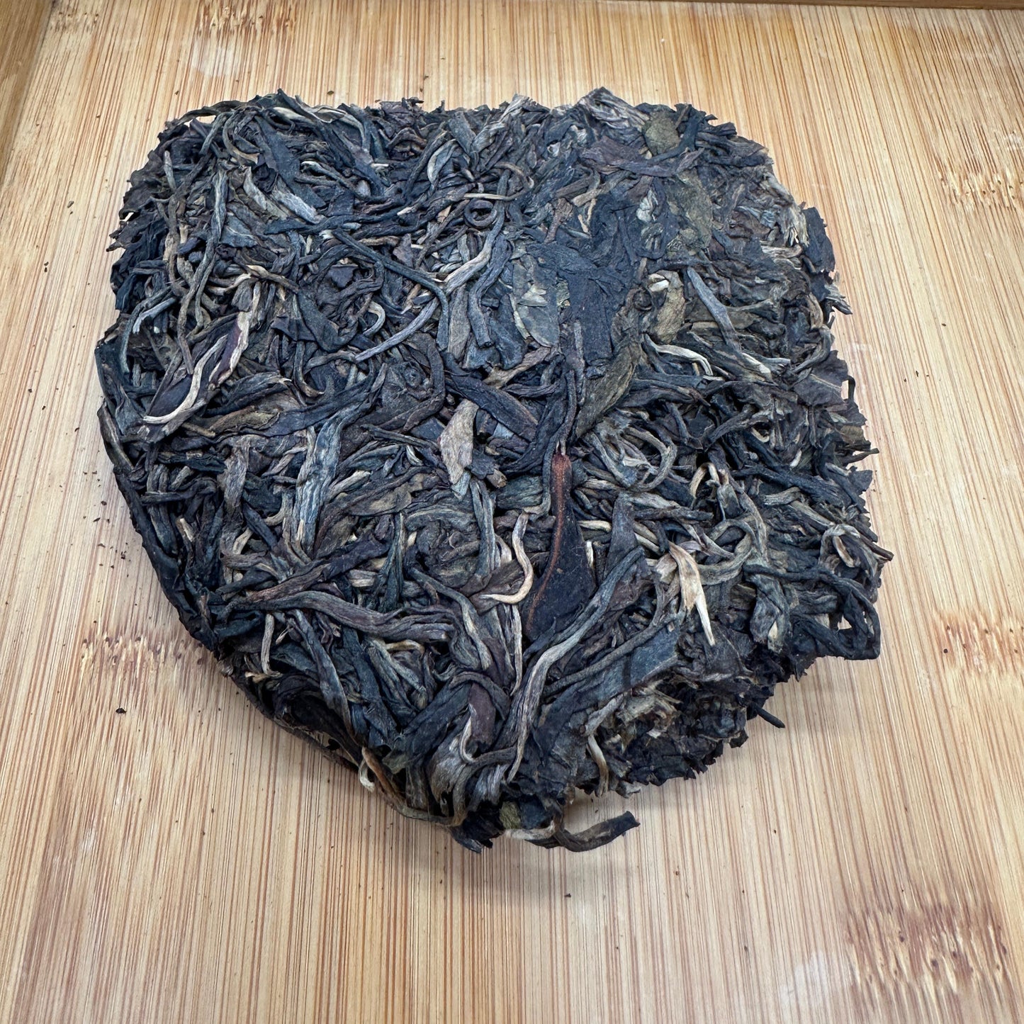 Ba Da Shan Raw Pu-erh Cake 2013